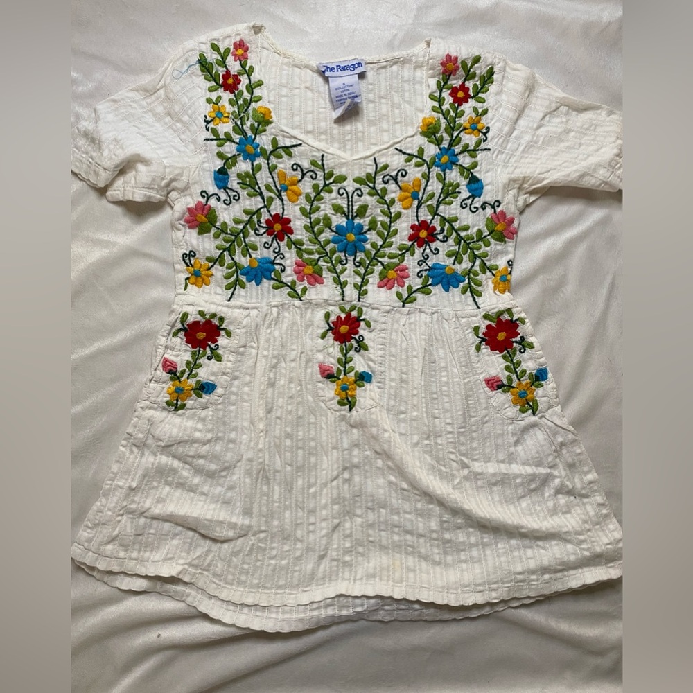 Vintage 70s floral embroidered peasant babydoll blouse